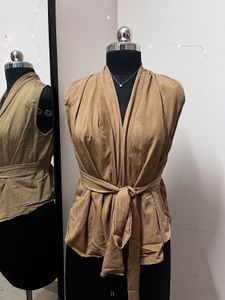 Beige Tie-up Top / Shrug