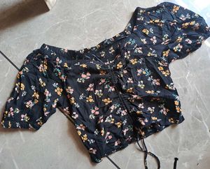 BLACK FLORAL TOP 🖤💐✨️
