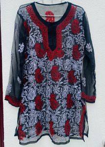 ❗️❗️Amazing Chikankari Short Kurti❗️❗️