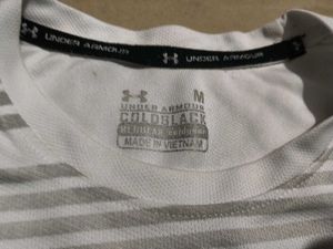 2 UNDER ARMOUR Tshirts