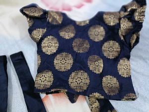 Baby Girl&#39;s Traditional set