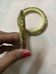 Bangle box with Kangan