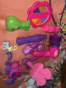 Vintage Toy Lot - Hair Salon &amp; Makeup
