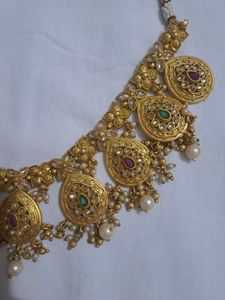Premium Kundan Neckpice And Mangtikka