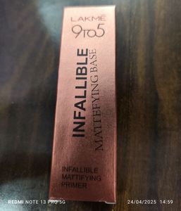 Lakme 9 To 5 Infallible Mattifying Base