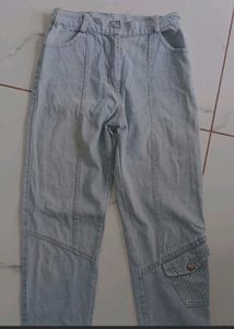 Boyfriend Jeans With Side Pockets