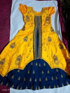 Famous Actress Grand Yellow Kurthi