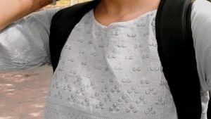 Beautiful Petten Kurti For Women.
