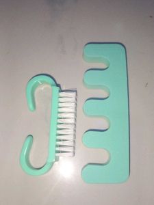 Vega Manicure/ Pedicure Sit
