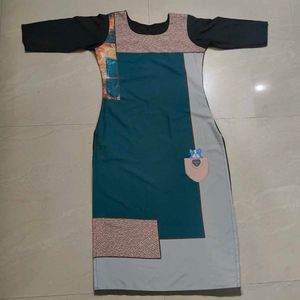 4 Colorful Women&#39;s Kurtas