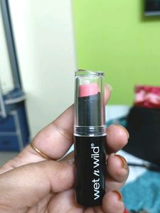 New Unused wet N wild Lipstick
