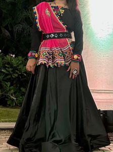 black choli