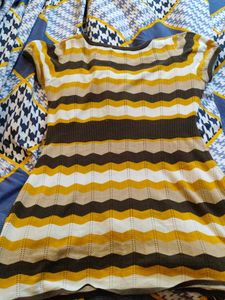 H&amp;M Striped Knit Top