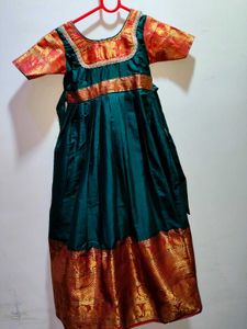 Twinning Mother And Daughter Dress