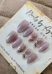 Presson Nails