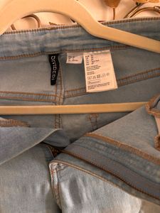 H&amp;M Cool Funky Look Ripped Jeans