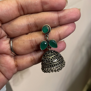 final offer*******green stone jhumkA