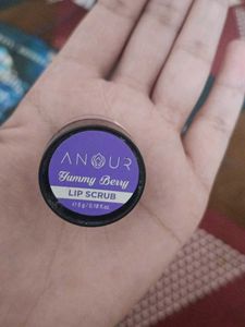 Lip Scrub Berry Flavour