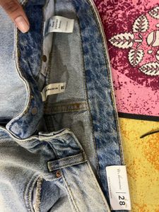 Ripped Jeans &amp; Denim Jacket