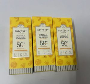 Dot & Key Vitamin C+E Sunscreen SPF 50+