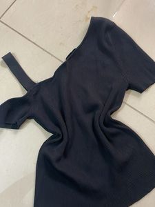 Black One Shoulder Top