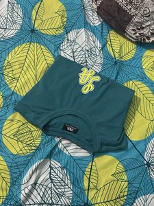 Zara LA Graphic Tee