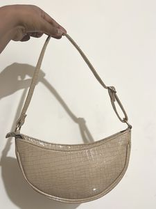 Beige Shoulder Bag With Crocodile Skin Texture