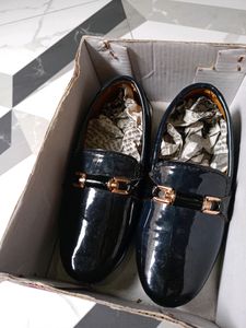 Baby Boy Smart Shoes 👟 This is for children aged 1 to 2 years