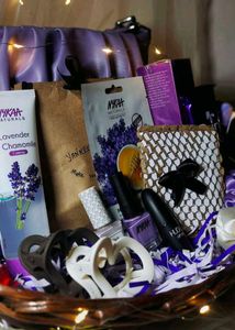 Aesthetic Theme Hampers