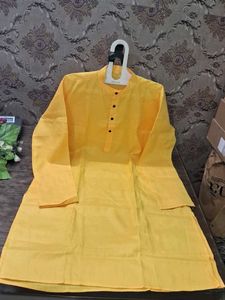 Yellow &amp; White Top Set