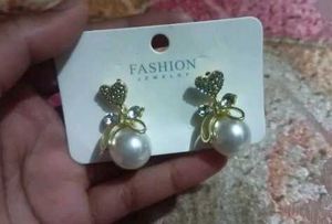 Pearl Heart Dangle Earrings