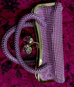Pearl Clutch