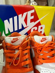 Nike SB Dunk Low