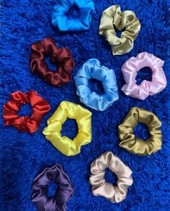 Set Of 12 Random Scrunchies