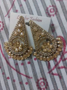 Earings
