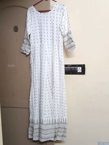 Elegant White Printed Kurta(New used once)