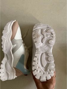 Casual Sneakers