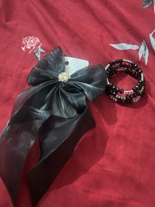Black Beaded bracelet with free hairclip