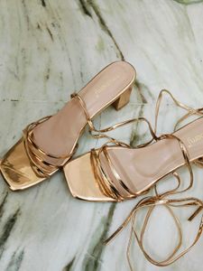 Women&#39;s Dressberry Tie-up Heels
