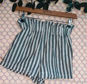 Size 24🎁Buy 2 Get 1 Free 🎁Striped Shorts