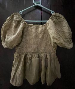 Trendy Beige Top🤍