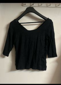 Elegant Black 3/4 Sleeve Top