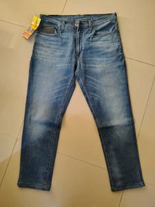 New Jeans With Tag. Available Till Sunday