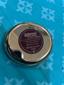 Charlotte Tilbury Air Brush compact - Medium