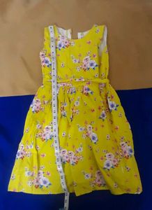 Floral Yellow frock (4-7yrs)