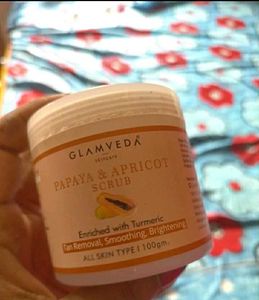 Papaya And Apricot Scrub &amp; Gifts Included