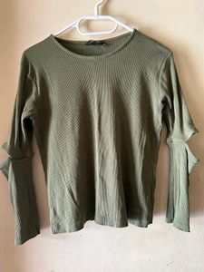 ROADSTER Ribbed Green Top With Elbow Slash