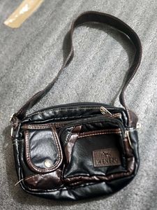WENEZO Leather Crossbody Bag