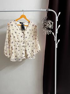 New Off White Floral Top