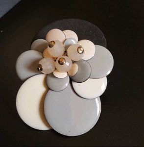 Elegant Circle Brooch